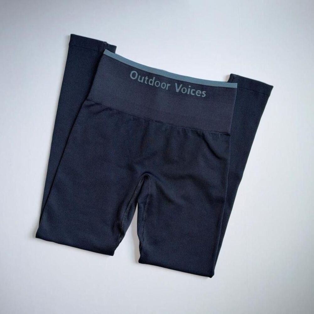 Outdoor Voices navy ribbed seamless leggings
